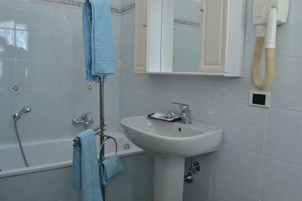 Affittacamere Le Stanze Di Cornelia 4*